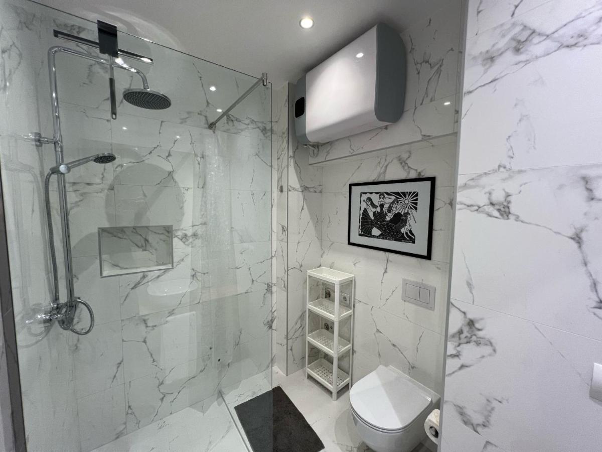 Your By The Sea Apartment Vlore